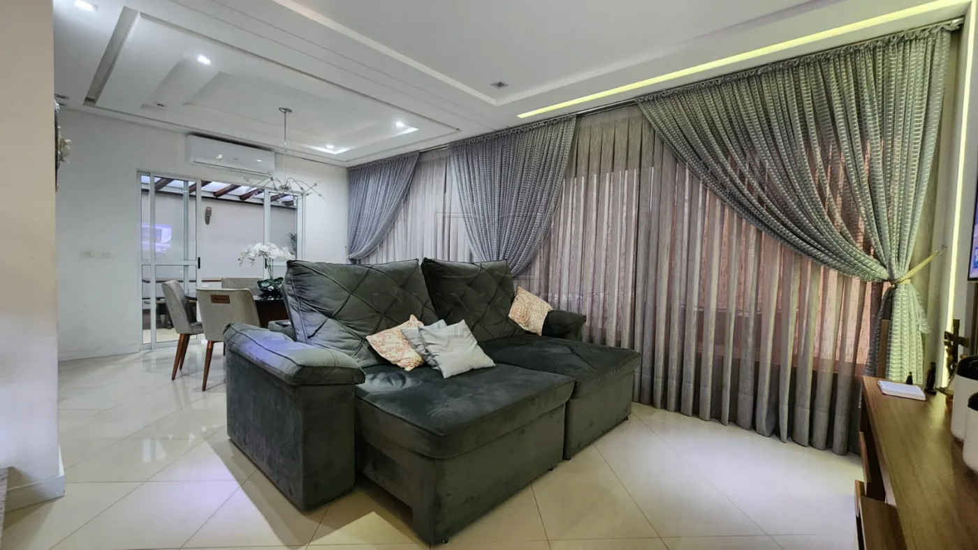 Comprar Casa / Sobrado em Condom&iacute;nio em Foz do Igua&ccedil;u R$ 950.000,00 - Foto 2