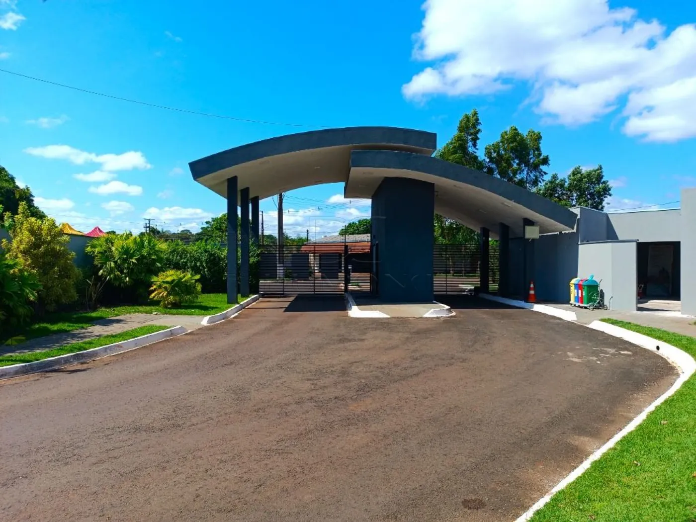TERRENO À VENDA NO CONDOMINIO RESIDENCIAL ARARAS!!!