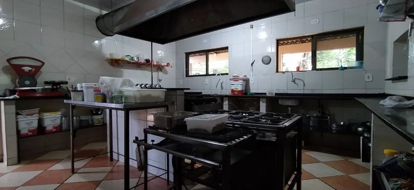 OPORTUNIDADE ÚNICA!  PRÉDIO A VENDA NO CORREDOR TURÍSTICO DE FOZ DO IGUAÇU!!!