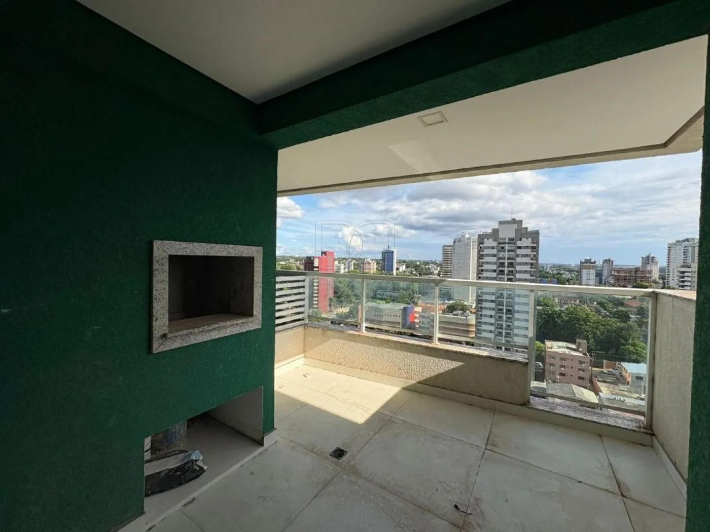 LINDO APARTAMENTO PARA VENDA NO EDIFÍCIO ESMERALDA EM FOZ DO IGUAÇU.