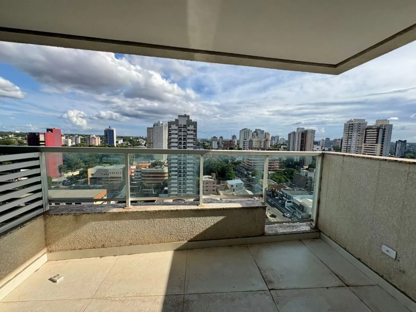 LINDO APARTAMENTO PARA VENDA NO EDIFÍCIO ESMERALDA EM FOZ DO IGUAÇU.