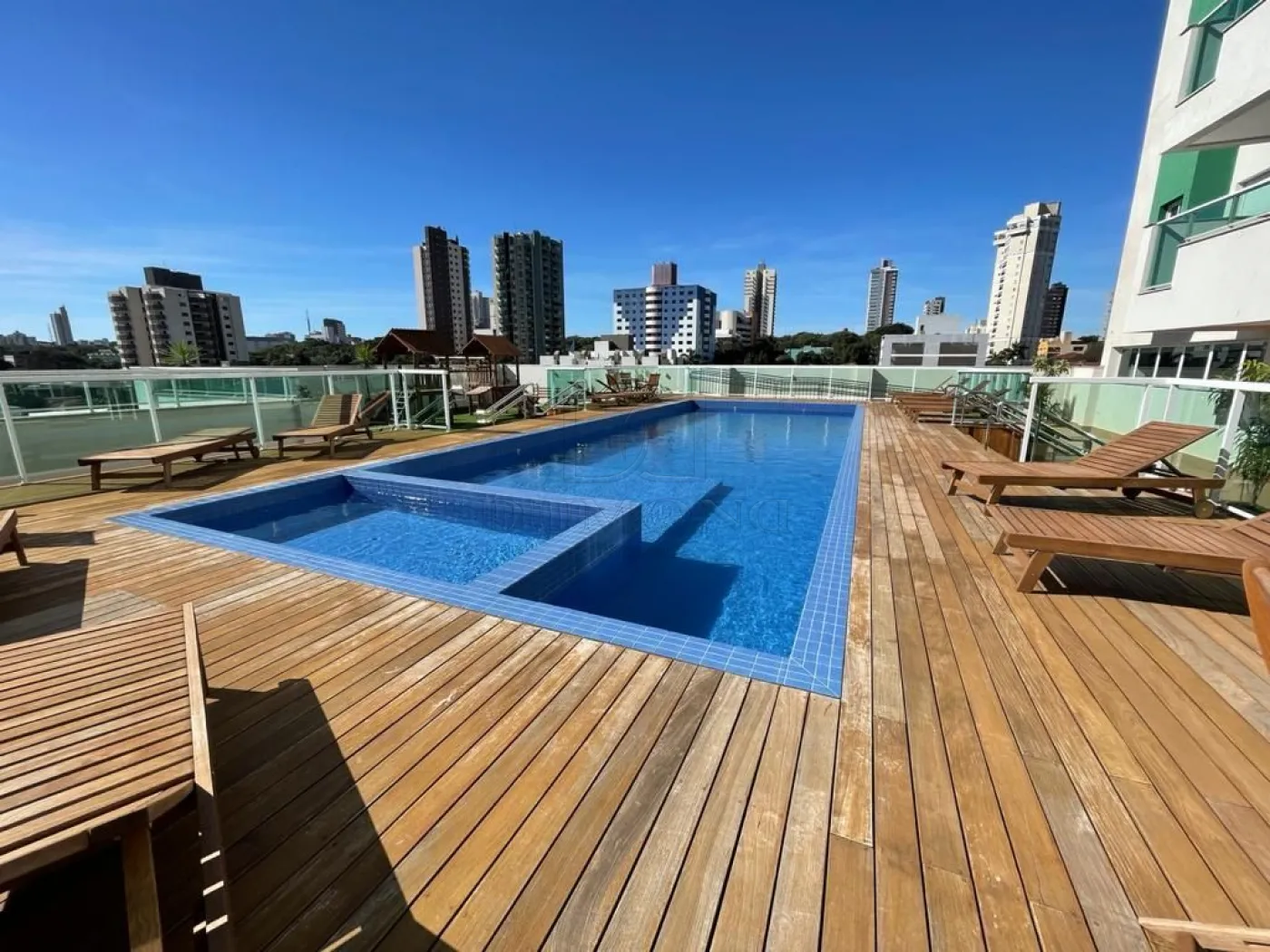 LINDO APARTAMENTO PARA VENDA NO EDIFÍCIO ESMERALDA EM FOZ DO IGUAÇU.