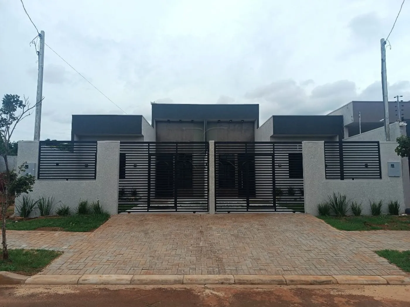 LINDA CASA Á VENDA NO JARDIM FENÍCIA !!!