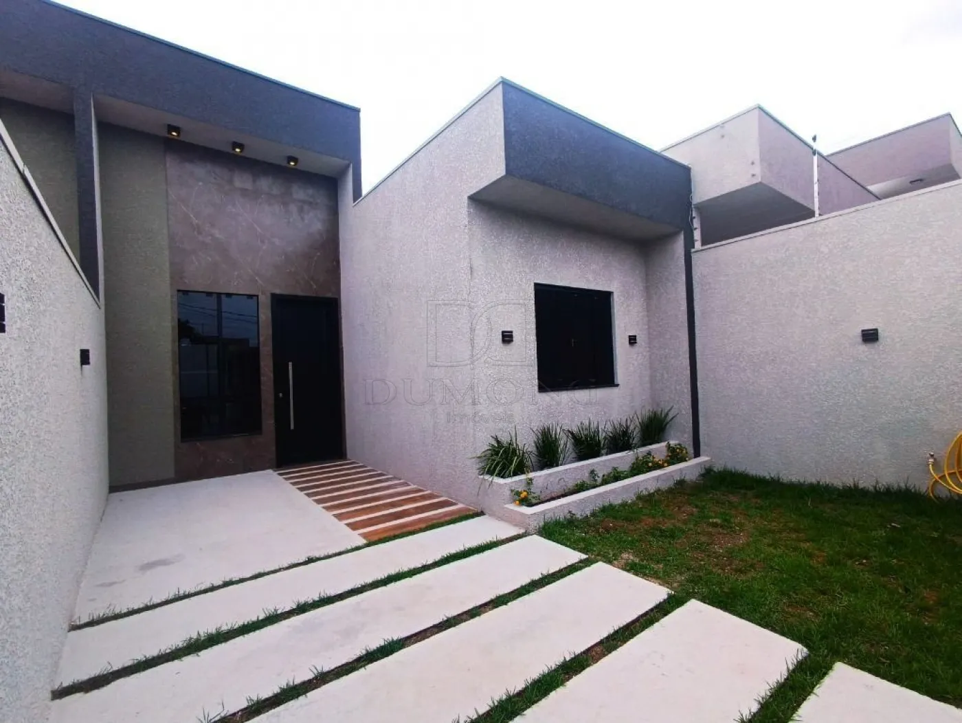 LINDA CASA Á VENDA NO JARDIM FENÍCIA !!!
