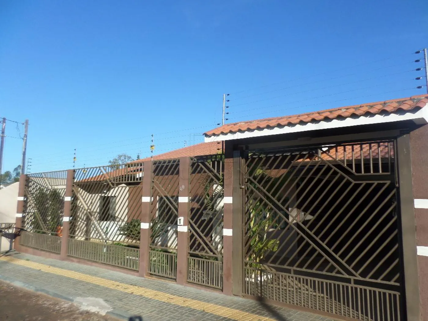 Casa com 3 dormitórios à venda com 253 m² por R$ 710.000 no Jardim Porto Belo em Foz do Iguaçu/PR