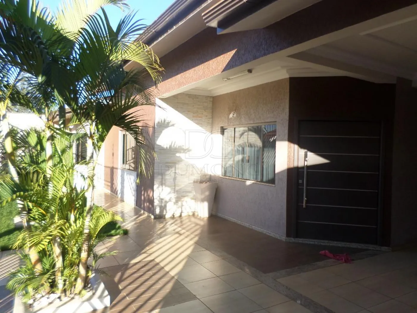 Casa com 3 dormitórios à venda com 253 m² por R$ 710.000 no Jardim Porto Belo em Foz do Iguaçu/PR