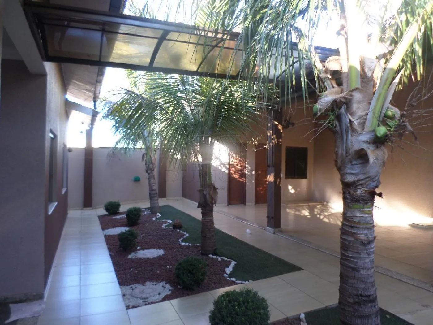 Casa com 3 dormitórios à venda com 253 m² por R$ 710.000 no Jardim Porto Belo em Foz do Iguaçu/PR