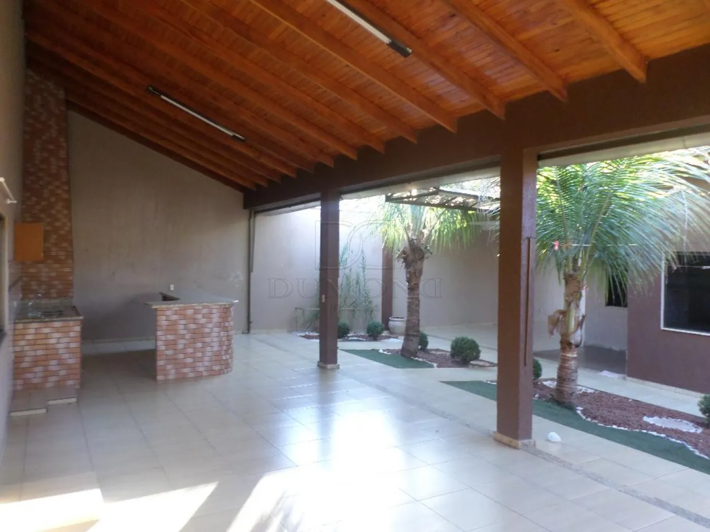 Casa com 3 dormitórios à venda com 253 m² por R$ 710.000 no Jardim Porto Belo em Foz do Iguaçu/PR
