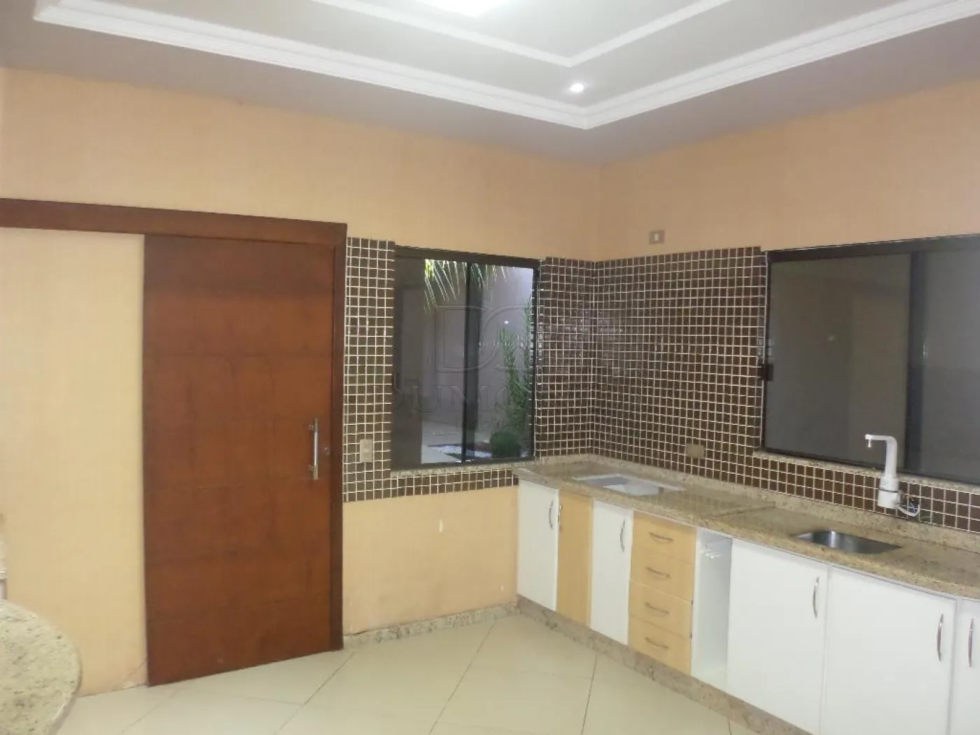 Casa com 3 dormitórios à venda com 253 m² por R$ 710.000 no Jardim Porto Belo em Foz do Iguaçu/PR