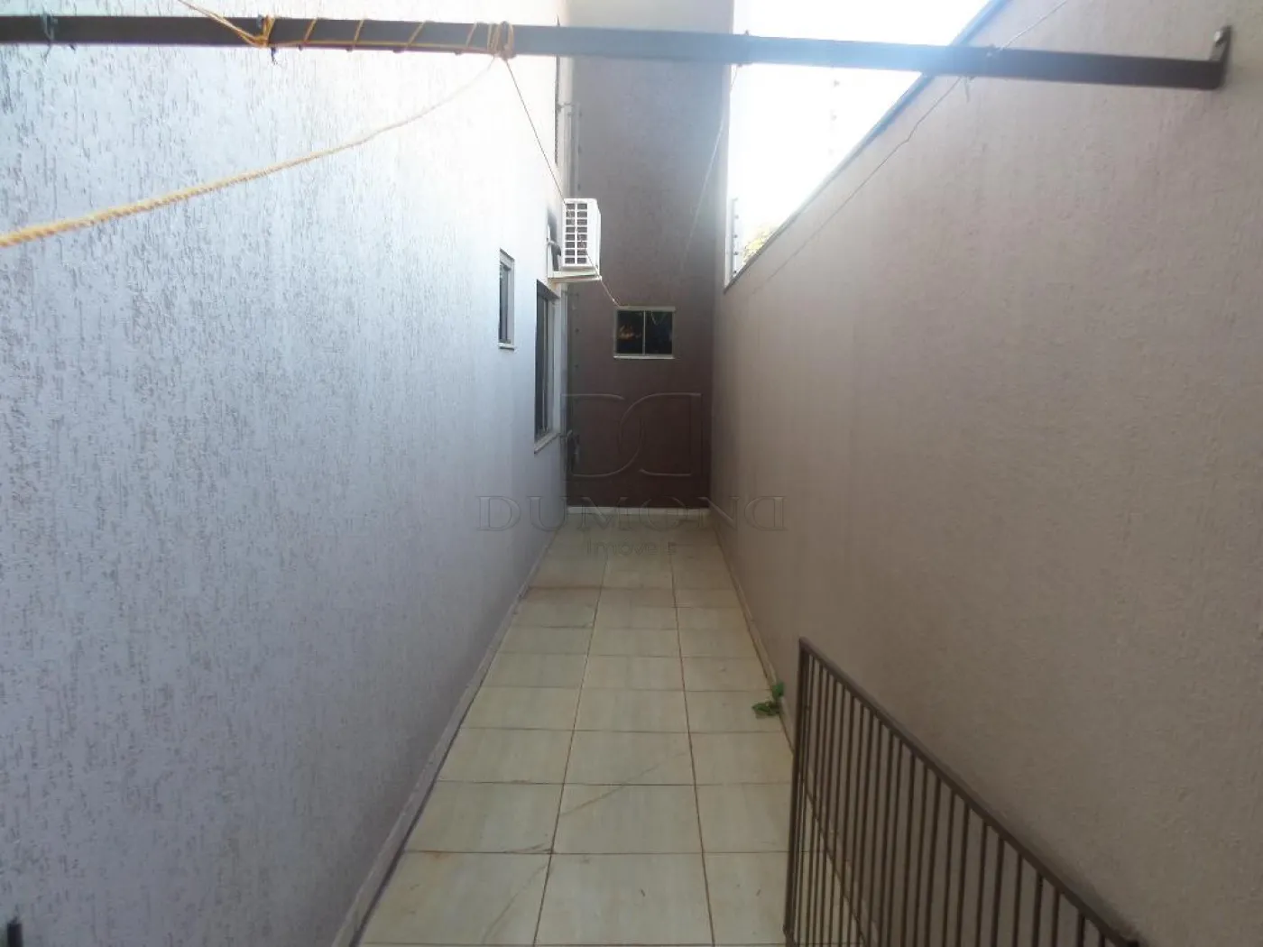 Casa com 3 dormitórios à venda com 253 m² por R$ 710.000 no Jardim Porto Belo em Foz do Iguaçu/PR