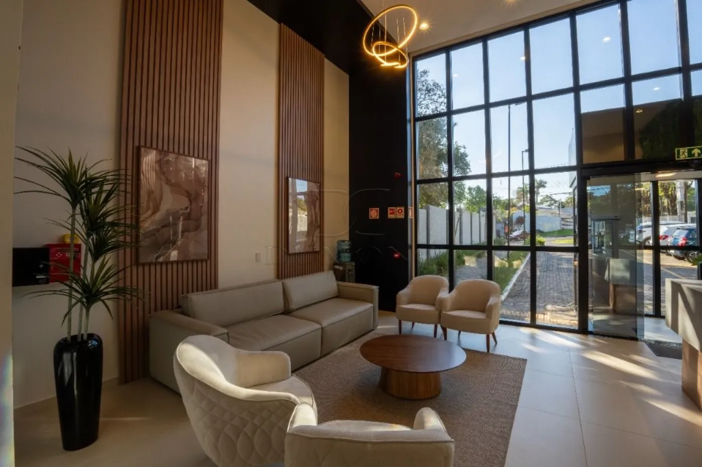 APARTAMENTO GARDEN Á VENDA NO EDIFÍCIO ROYAL LEGACY !!