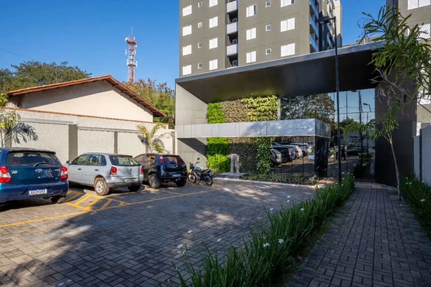 APARTAMENTO GARDEN Á VENDA NO EDIFÍCIO ROYAL LEGACY !!