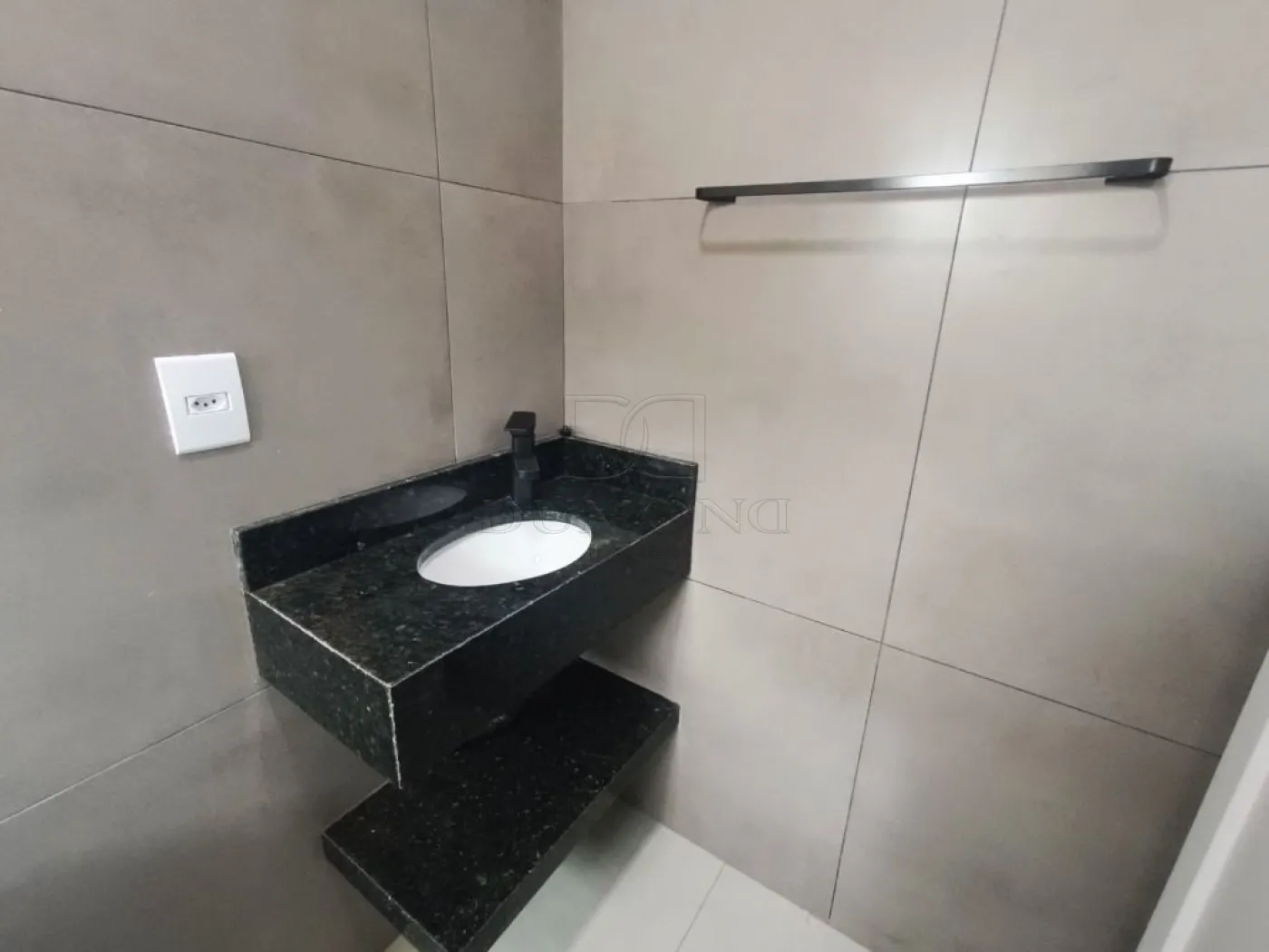 Casa com 3 dormitórios à venda com 89 m² por R$ 550.000 no Jardim Fenícia em Foz do Iguaçu/PR
