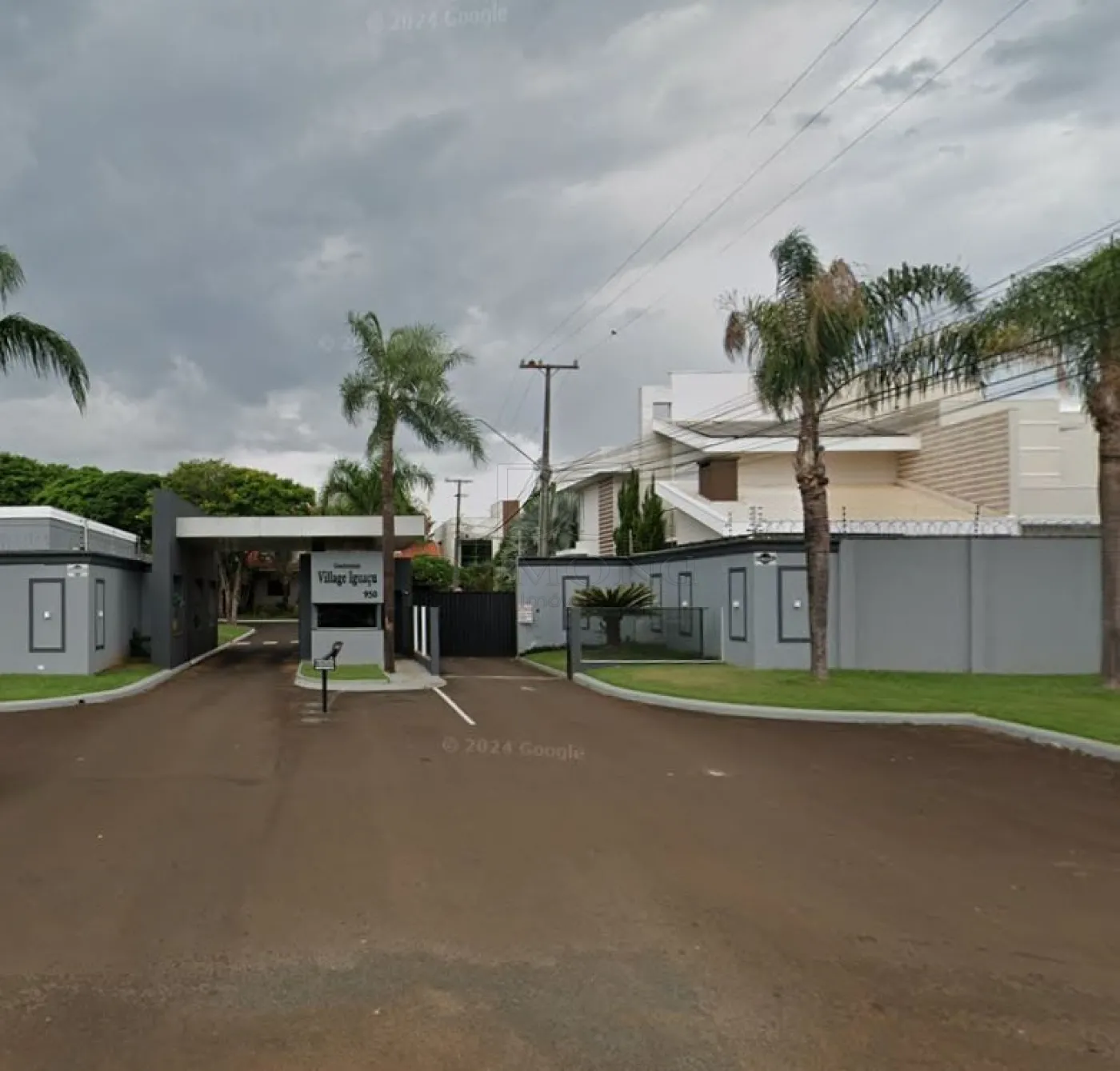 EXELENTE TERRENO À VENDA NO CONDOMÍNIO RESIDENCIAL VILLAGE IGUAÇU!!