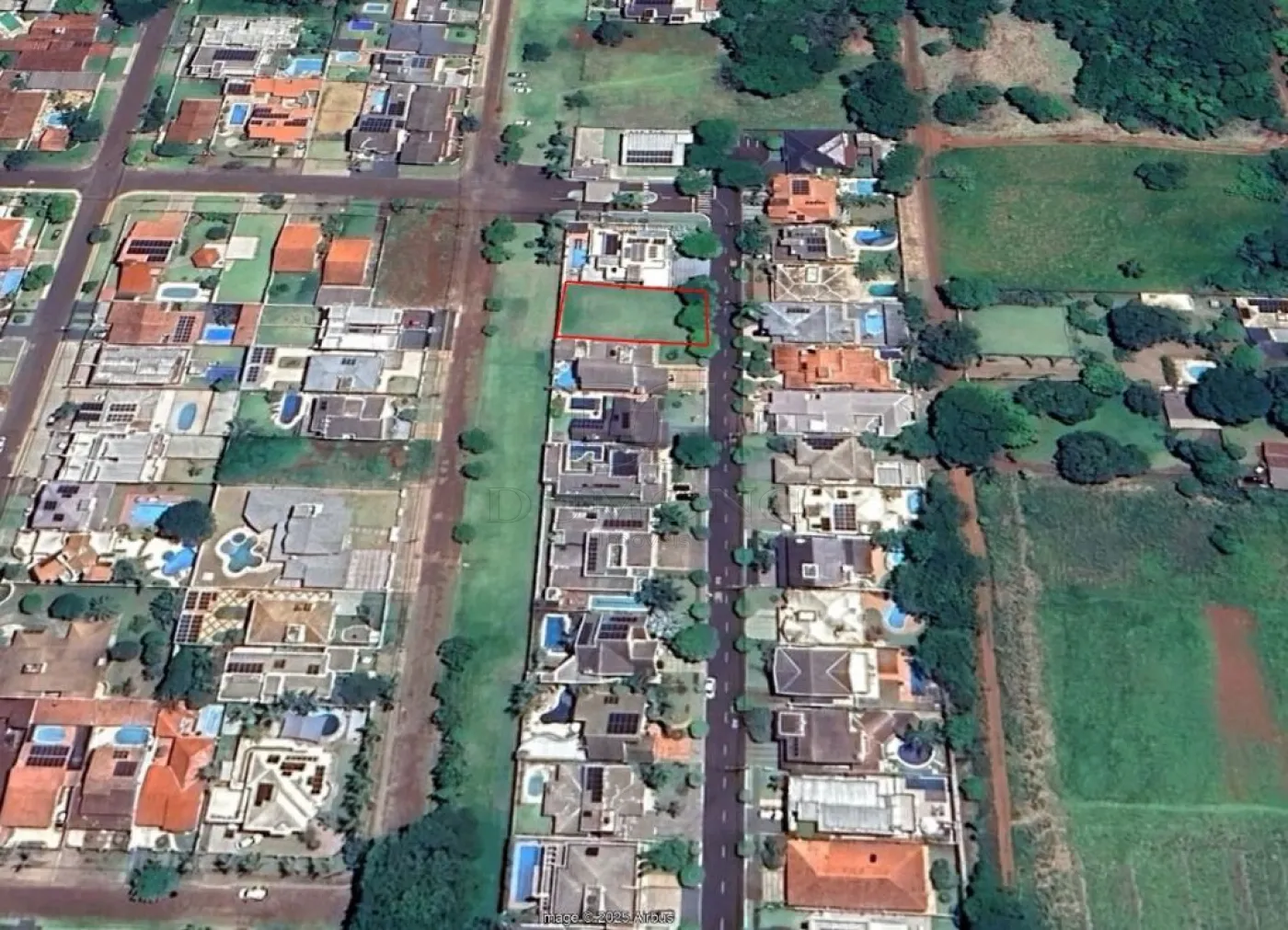 EXELENTE TERRENO À VENDA NO CONDOMÍNIO RESIDENCIAL VILLAGE IGUAÇU!!