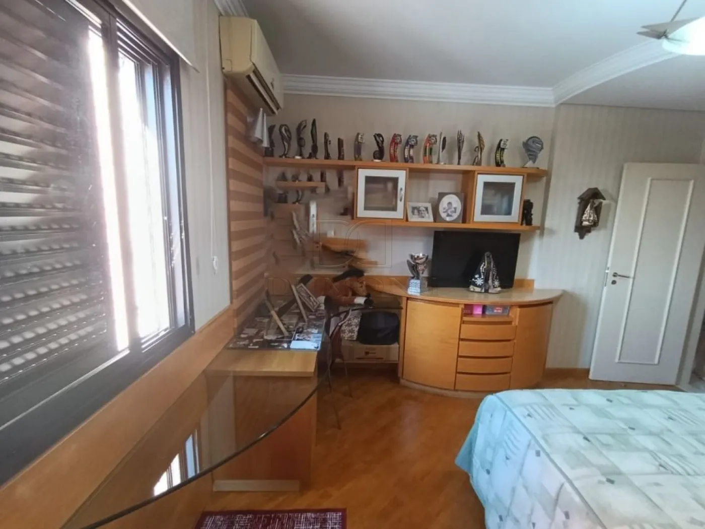 Apartamento Duplex com 4 dormitórios à venda com 384 m² por R$ 2.500.000 no Edifício Maison Classic em Foz do Iguaçu
