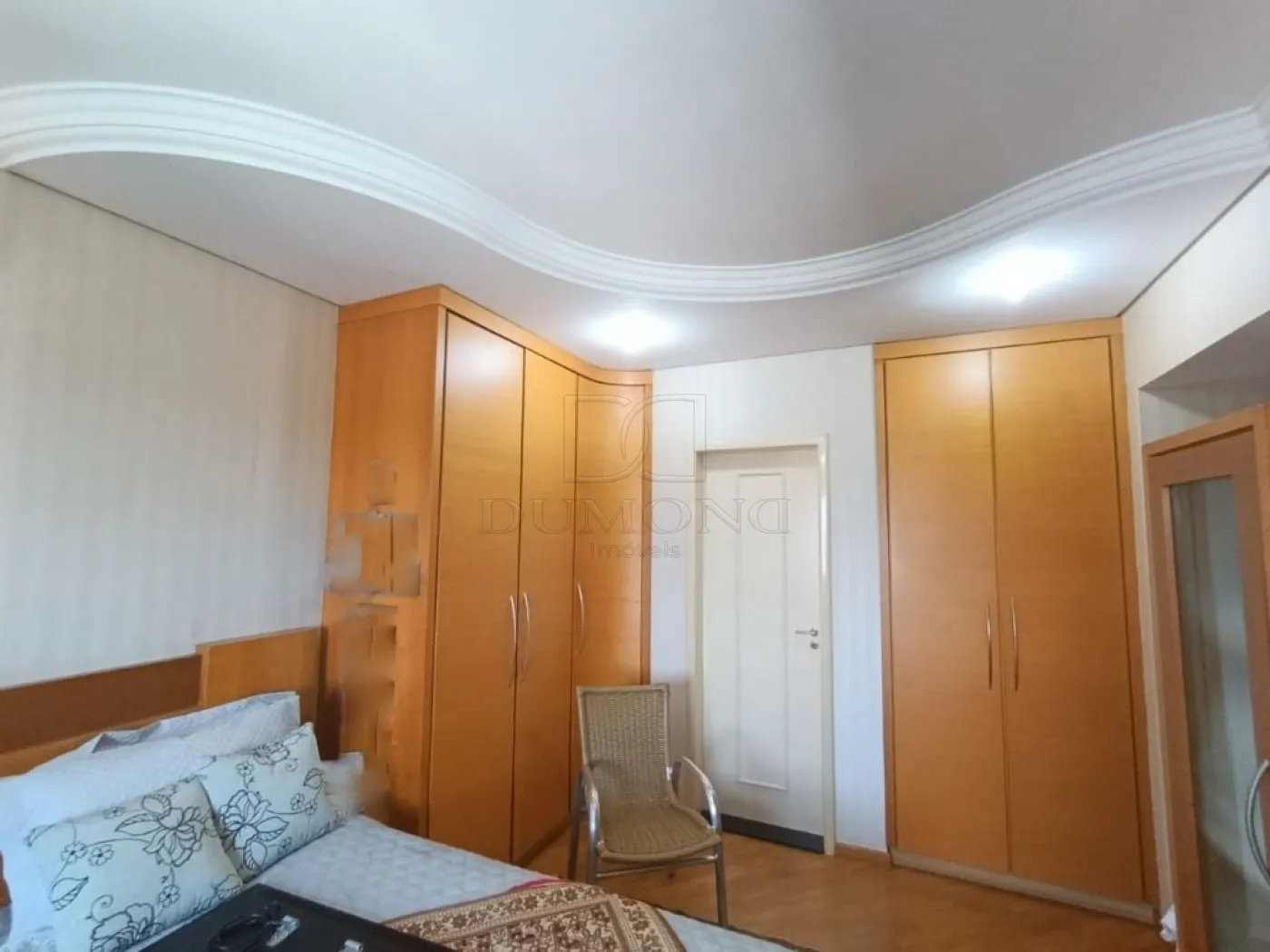 Apartamento Duplex com 4 dormitórios à venda com 384 m² por R$ 2.500.000 no Edifício Maison Classic em Foz do Iguaçu
