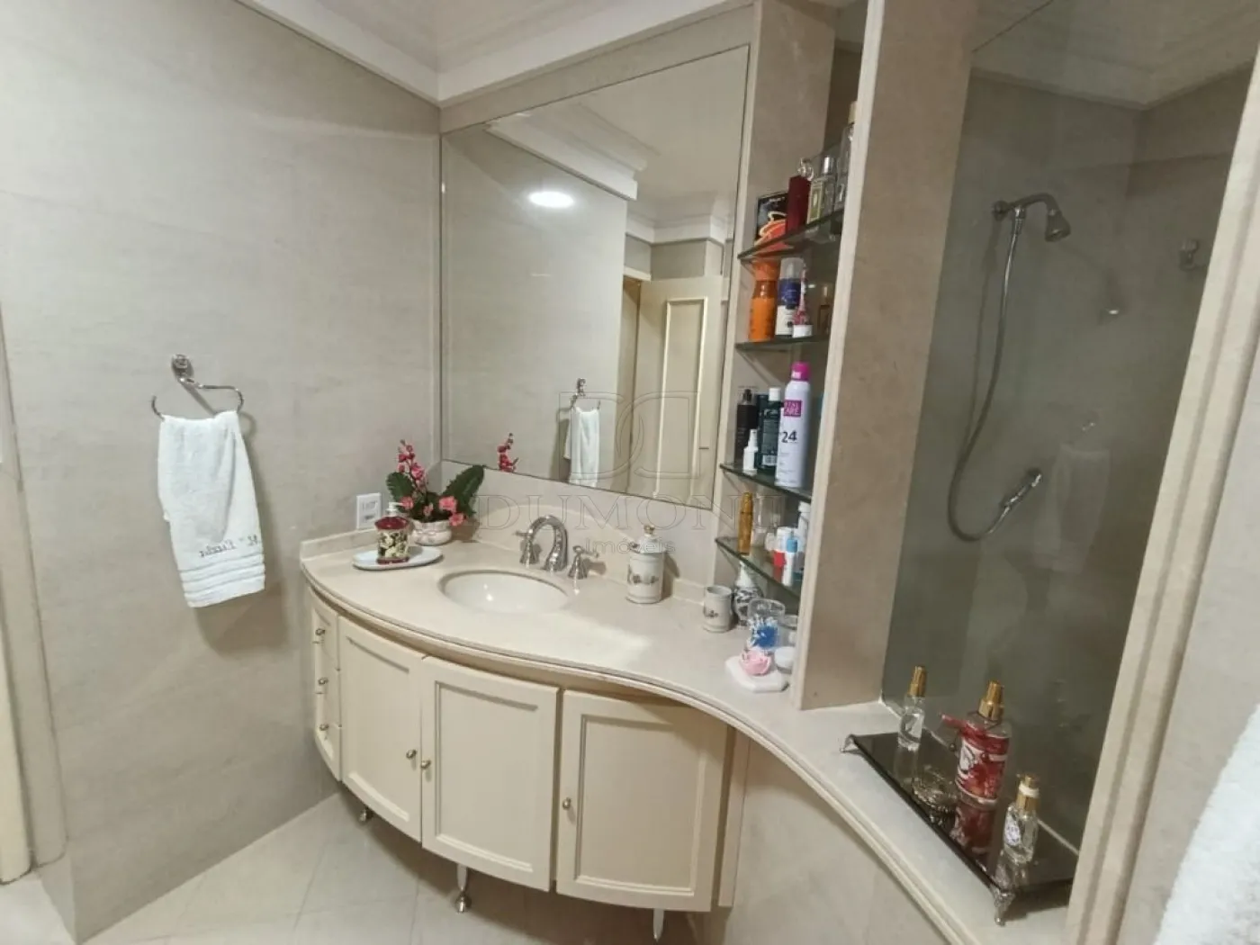 Apartamento Duplex com 4 dormitórios à venda com 384 m² por R$ 2.500.000 no Edifício Maison Classic em Foz do Iguaçu