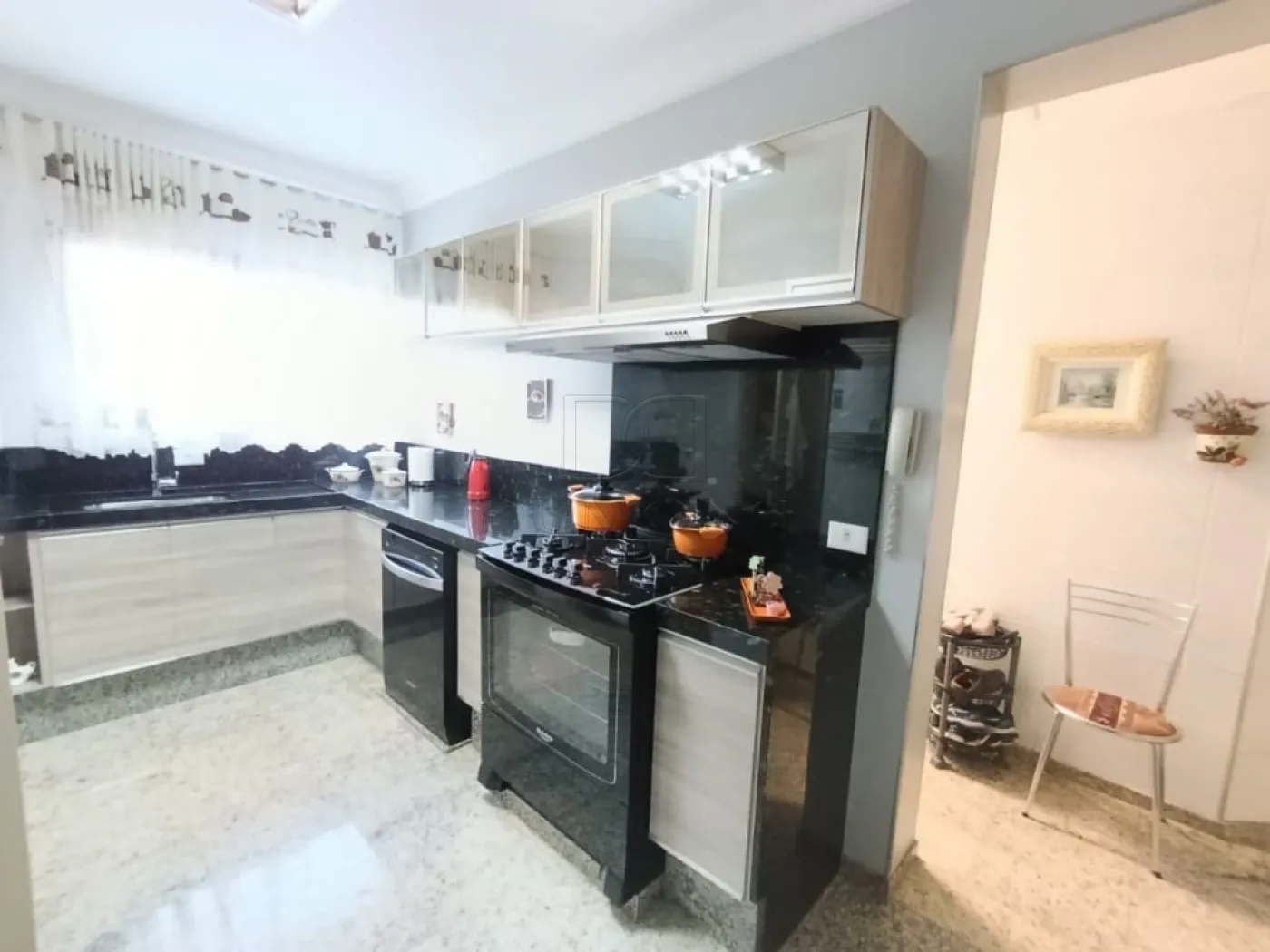 Apartamento Duplex com 4 dormitórios à venda com 384 m² por R$ 2.500.000 no Edifício Maison Classic em Foz do Iguaçu
