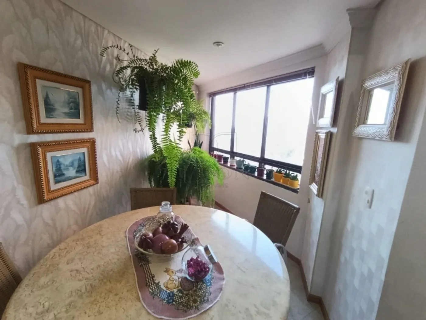 Apartamento Duplex com 4 dormitórios à venda com 384 m² por R$ 2.500.000 no Edifício Maison Classic em Foz do Iguaçu