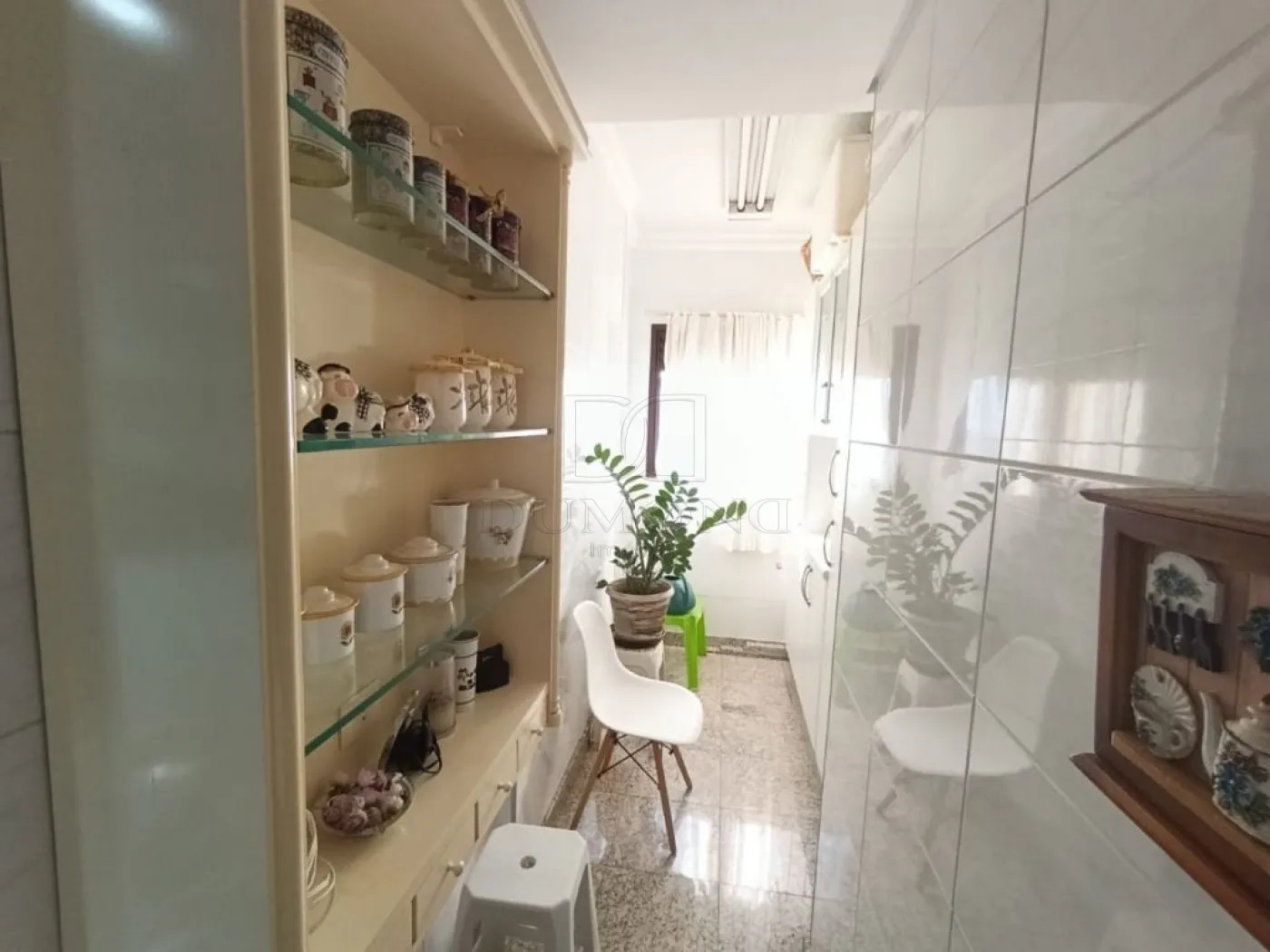 Apartamento Duplex com 4 dormitórios à venda com 384 m² por R$ 2.500.000 no Edifício Maison Classic em Foz do Iguaçu