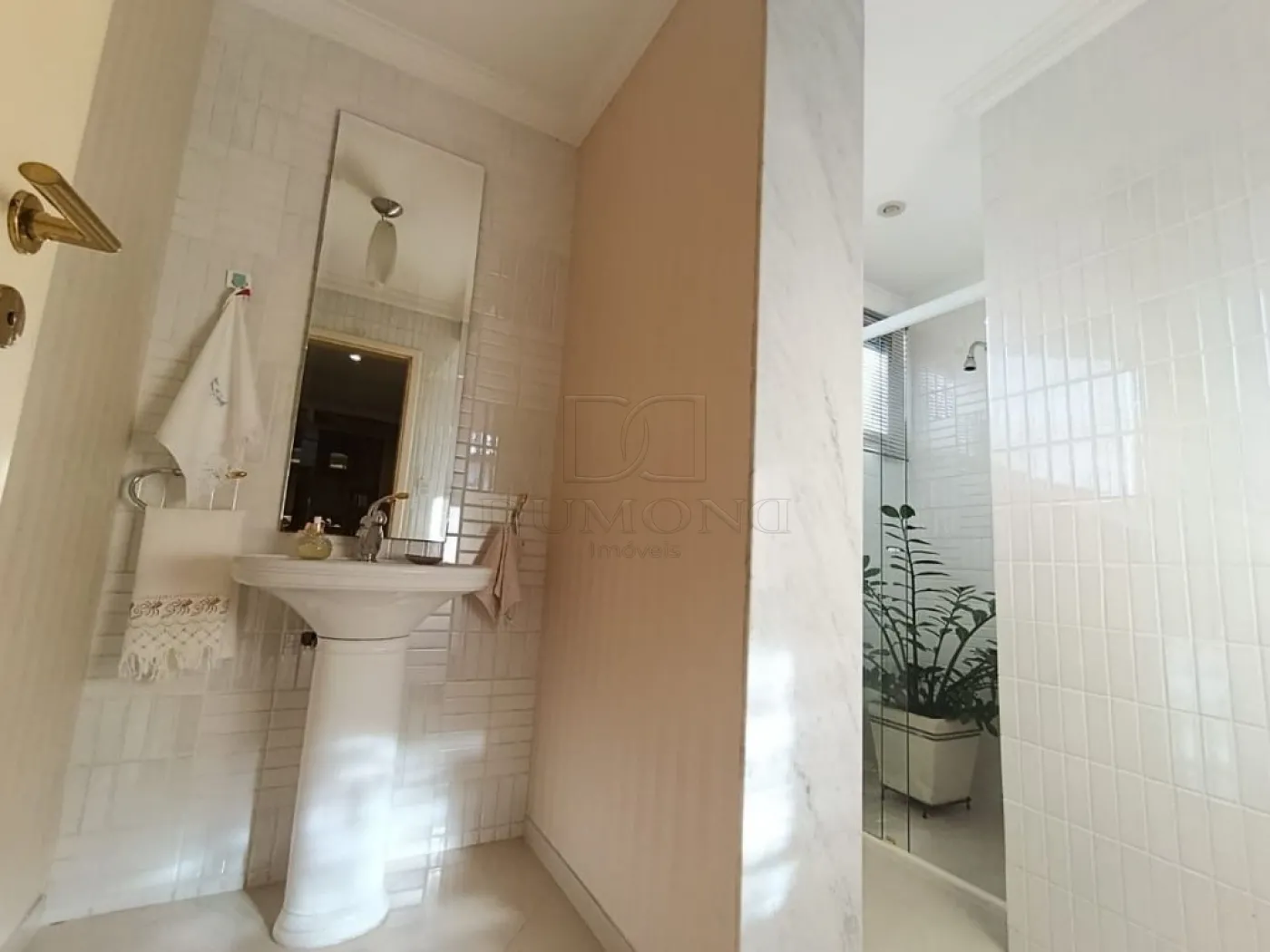 Apartamento Duplex com 4 dormitórios à venda com 384 m² por R$ 2.500.000 no Edifício Maison Classic em Foz do Iguaçu