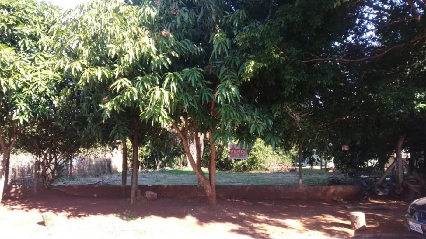 Terreno à venda com 300 m² por R$ 150.000 na Vila São Sebastião em Foz do Iguaçu/PR