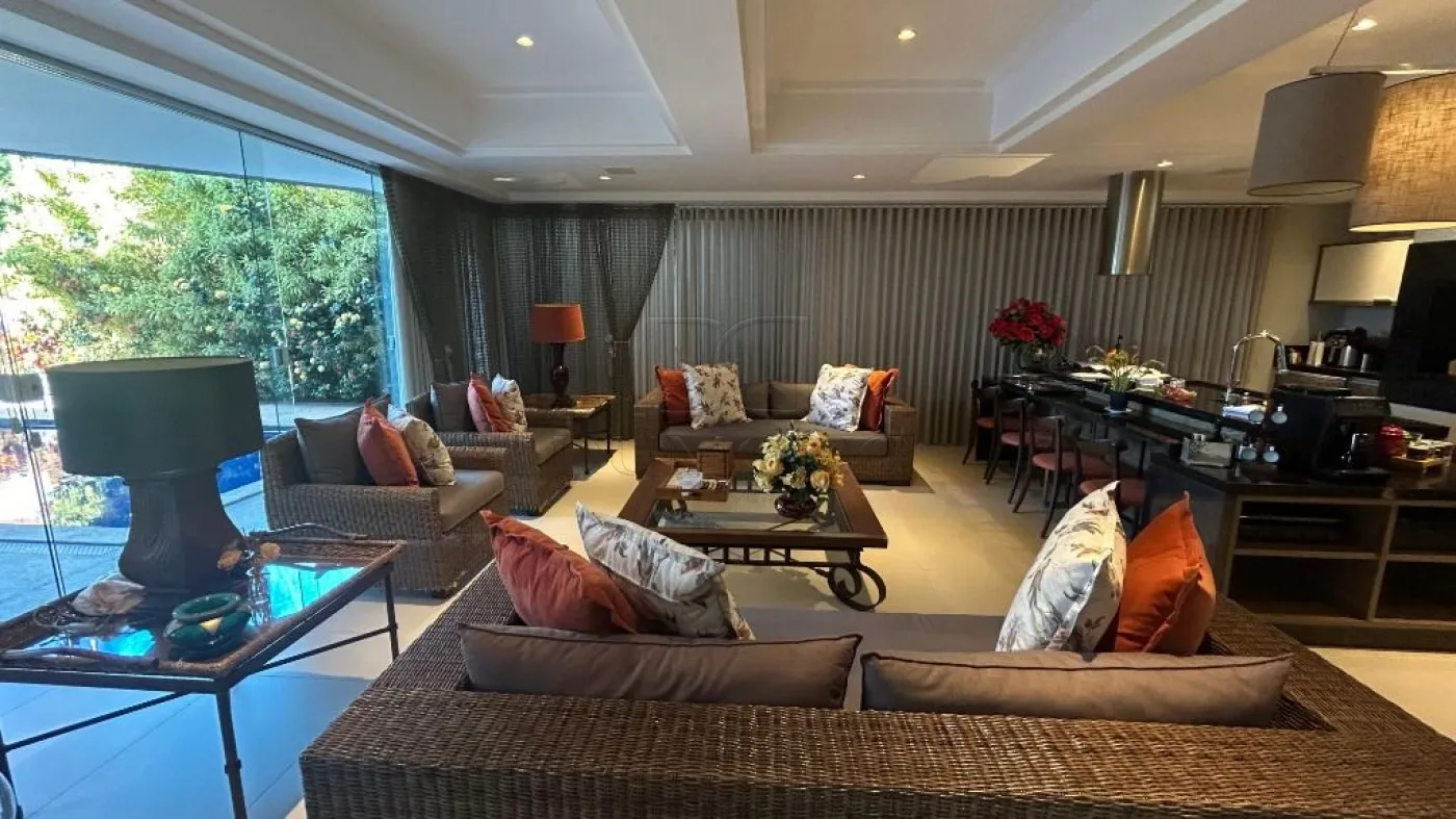 Sobrado com 5 suítes à venda com 675 m² por R$ 5.900.000 no Condomínio Iguassu Green Village em Foz do Iguaçu/PR UNID 1