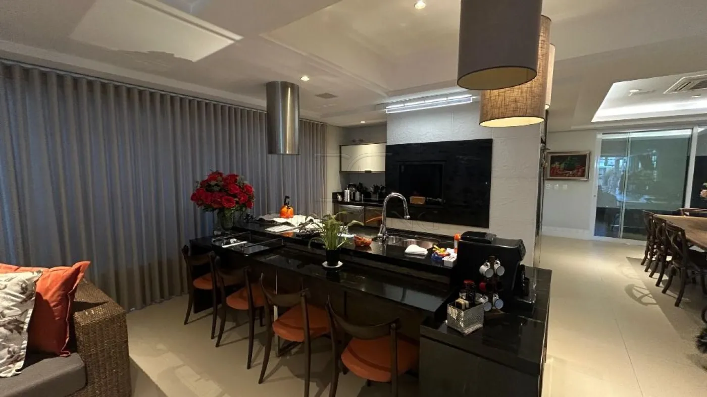 Sobrado com 5 suítes à venda com 675 m² por R$ 5.900.000 no Condomínio Iguassu Green Village em Foz do Iguaçu/PR UNID 1