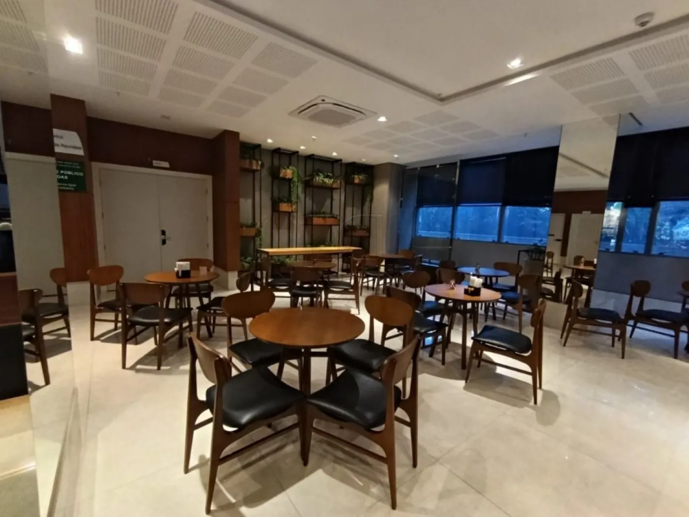 LINDA SALA COMERCIAL NO EDIFÍCIO TORRE MARECHAL!!!