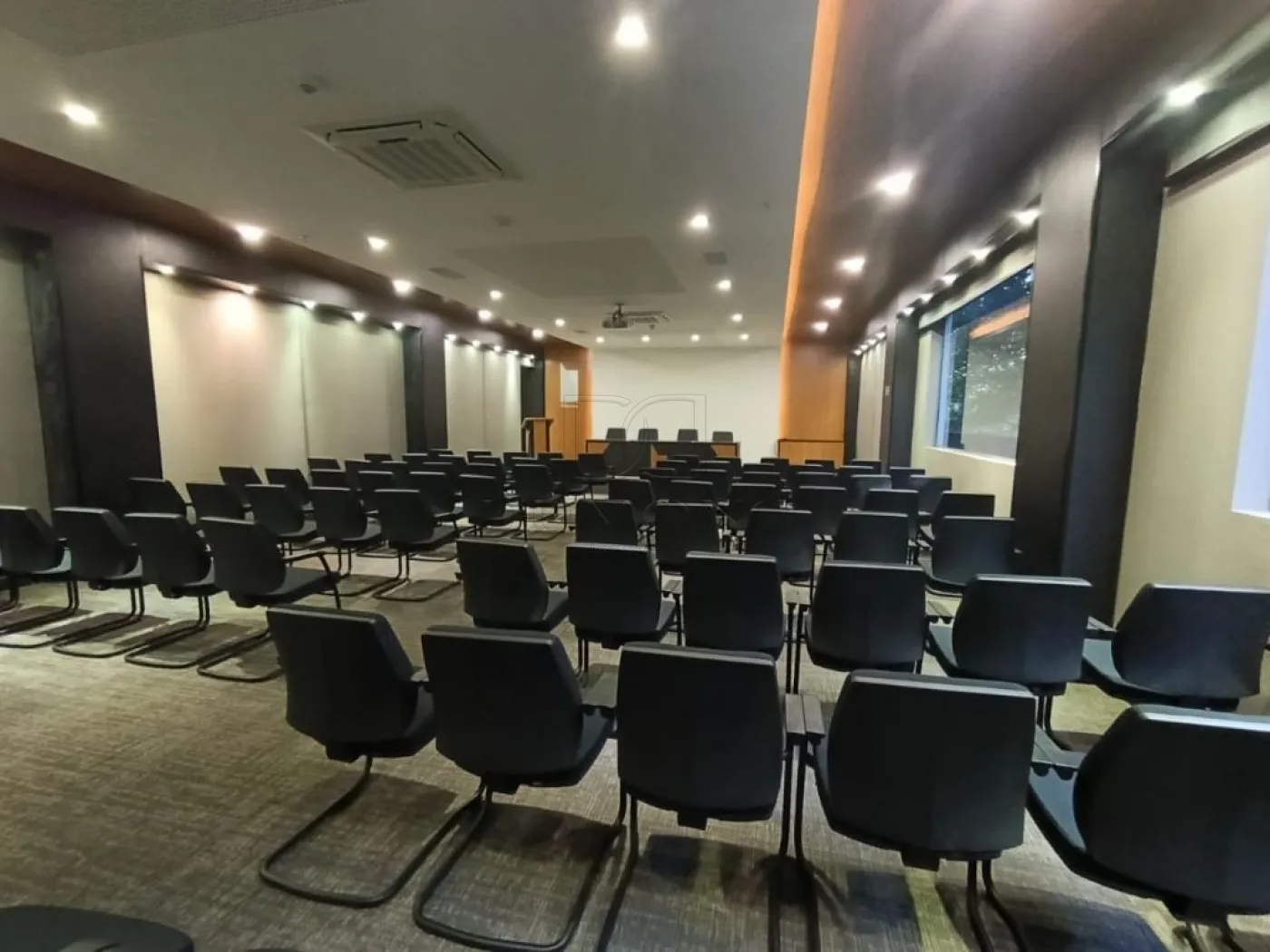 LINDA SALA COMERCIAL NO EDIFÍCIO TORRE MARECHAL!!!