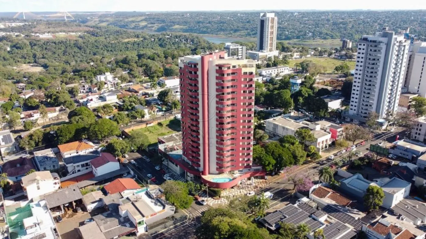 Apartamento com 3 dormitórios à venda com 220 m² por R$ 1.200.000  no Centro em Foz do Iguaçu/PR
