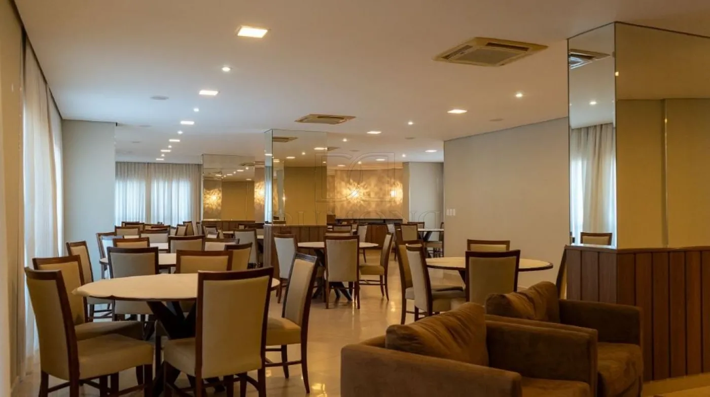Apartamento com 3 dormitórios à venda com 220 m² por R$ 1.200.000  no Centro em Foz do Iguaçu/PR