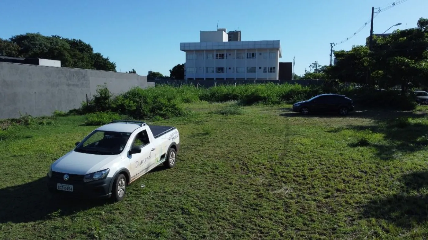 Terreno à venda com 700 m² por R$ 3.500.000 no Jardim Polo Centro em Foz do Iguaçu/PR