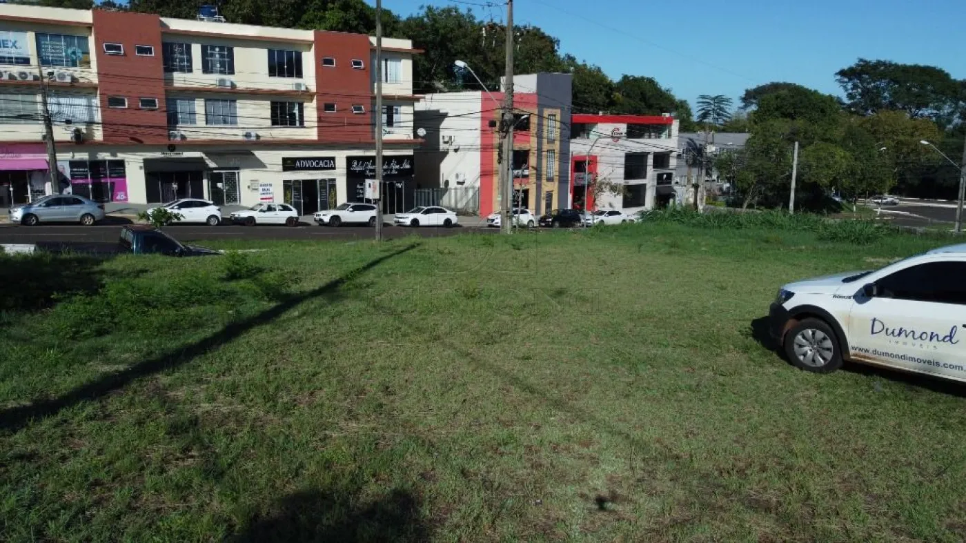 Terreno à venda com 700 m² por R$ 3.500.000 no Jardim Polo Centro em Foz do Iguaçu/PR