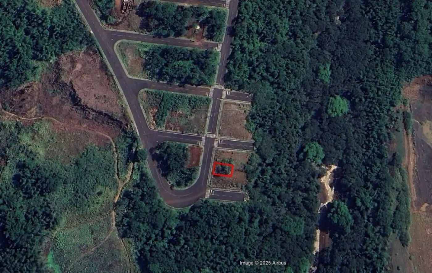 Terreno à venda com 240 m² por R$ 100.000 no Loteamento Ecoville 1 em Foz do Iguaçu/PR