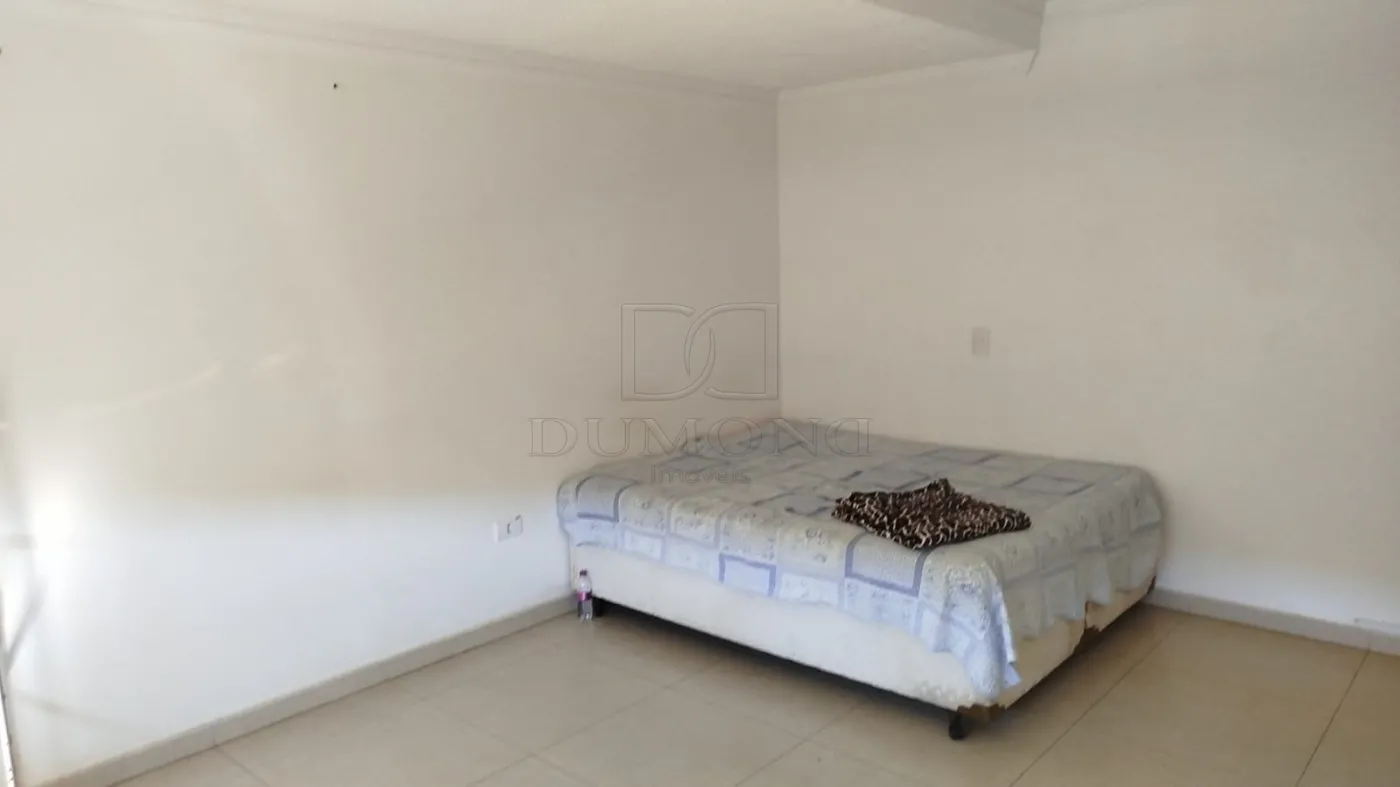 Prédio Comercial e Residencial localizado