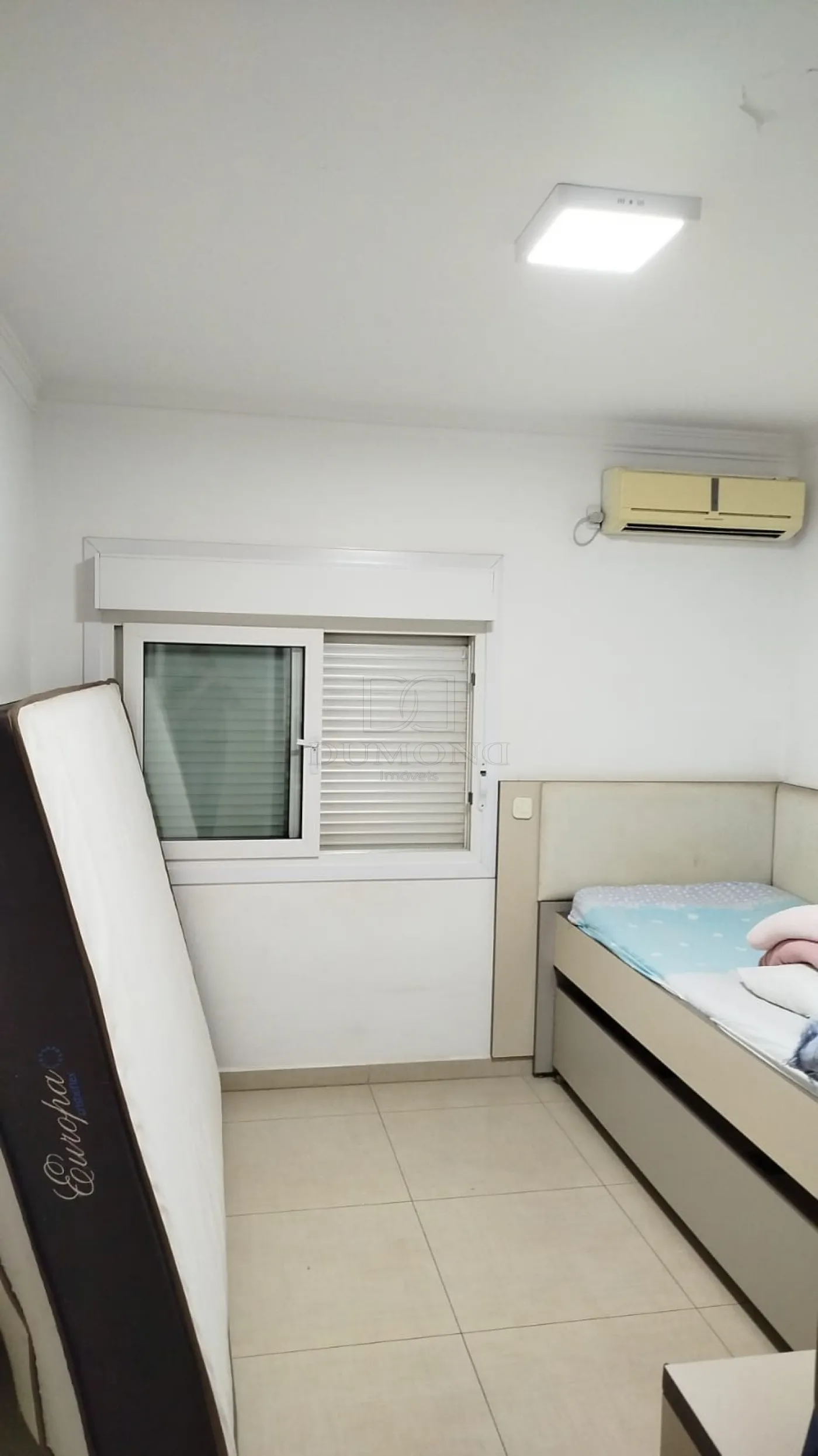 Prédio Comercial e Residencial localizado