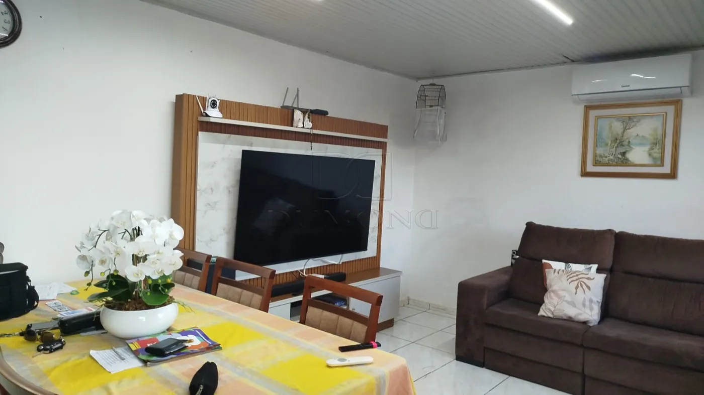 Casa de alvenaria localizado na Vila A, próximo a Escola, Mercados, Bancos