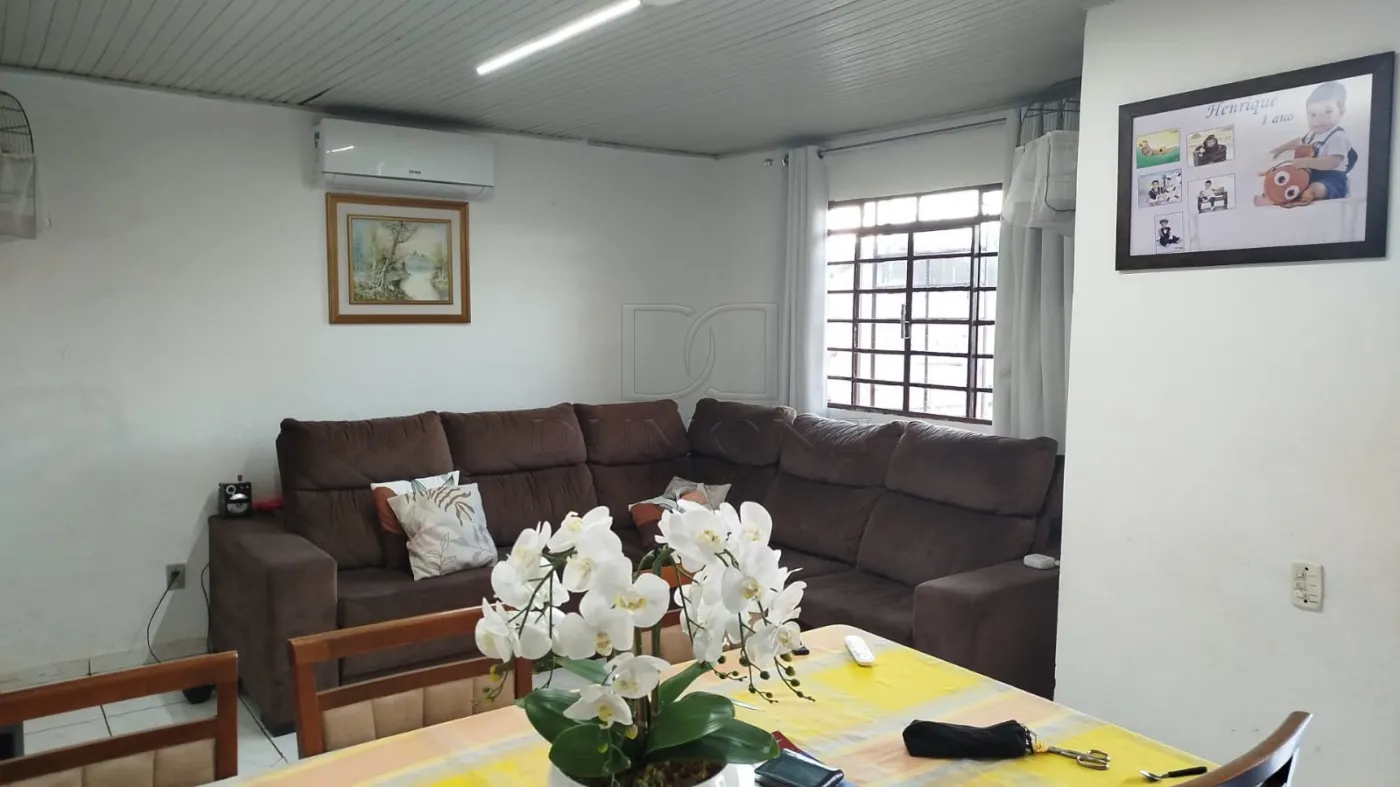 Casa de alvenaria localizado na Vila A, próximo a Escola, Mercados, Bancos