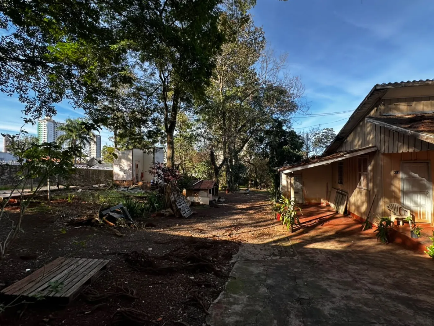 Terreno à venda com 1.800,00 m² por  R$ 1.600,000,00 no centro de FOZ DO IGUAÇU/PR -