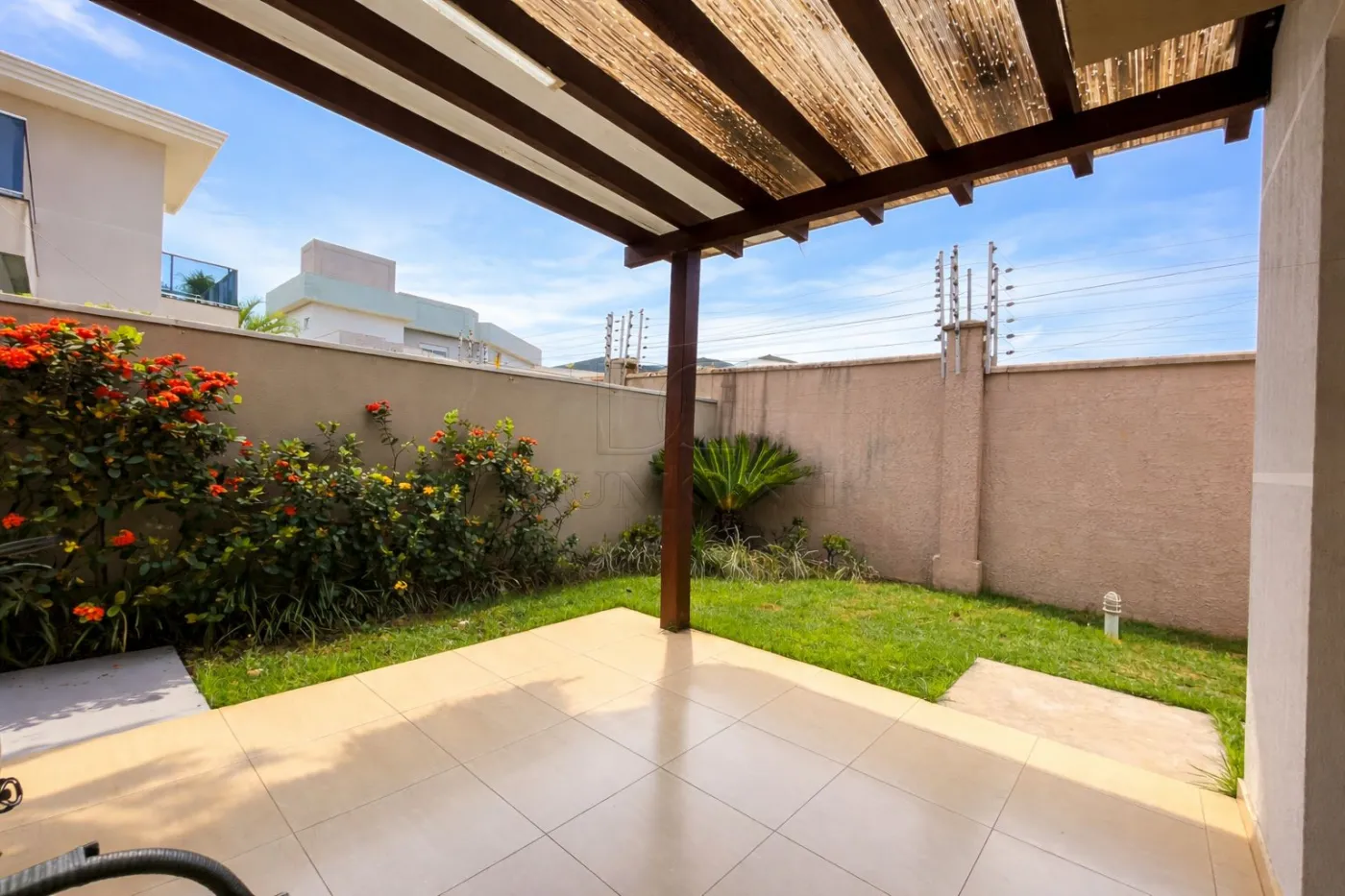 CASA TÉRREA ALTO PADRÃO NO CONDOMÍNIO TERRAS ALPHA I