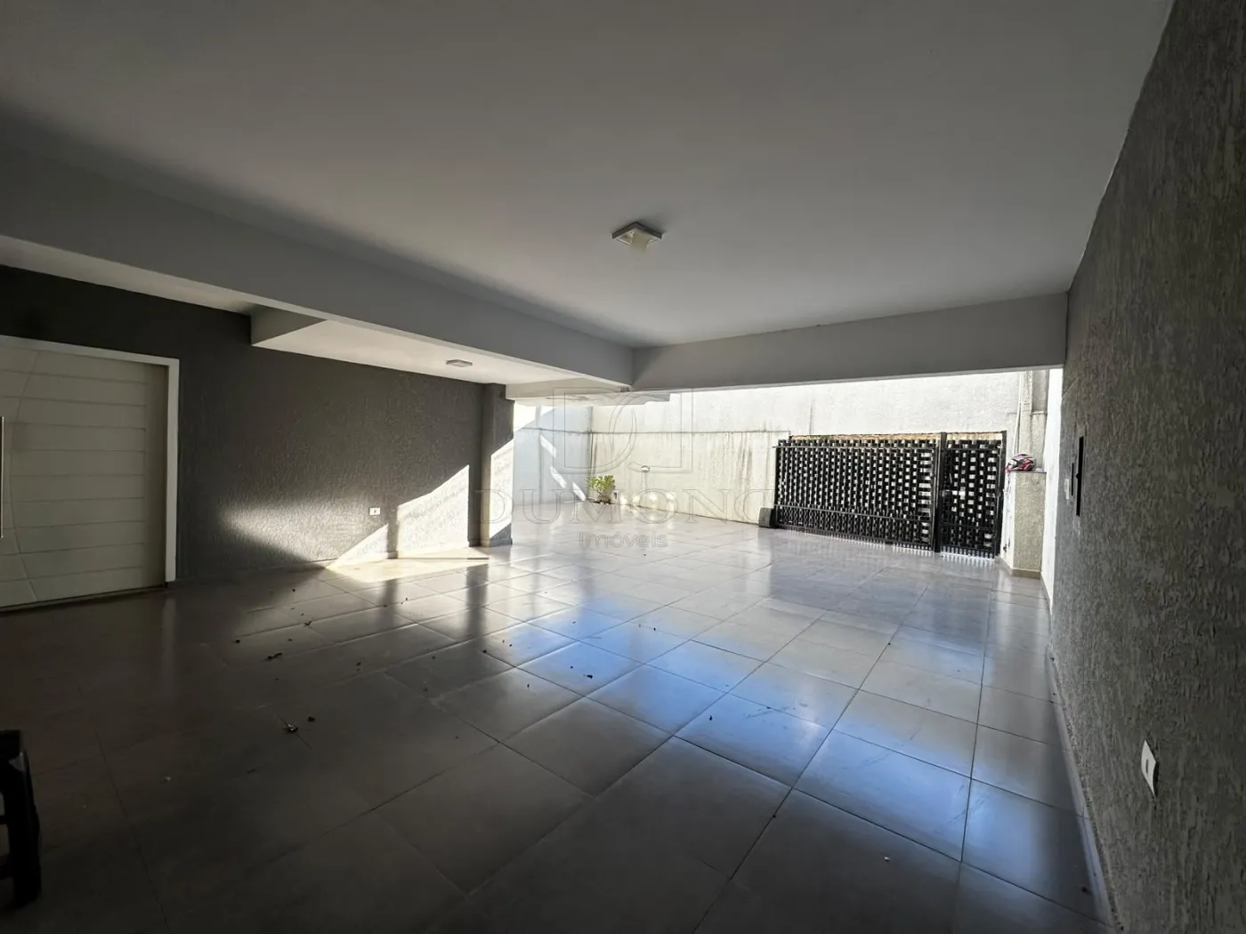SOBRADO PARA LOCAÇÃO - JARDIM POLO CENTRO COM 3 QUARTOS