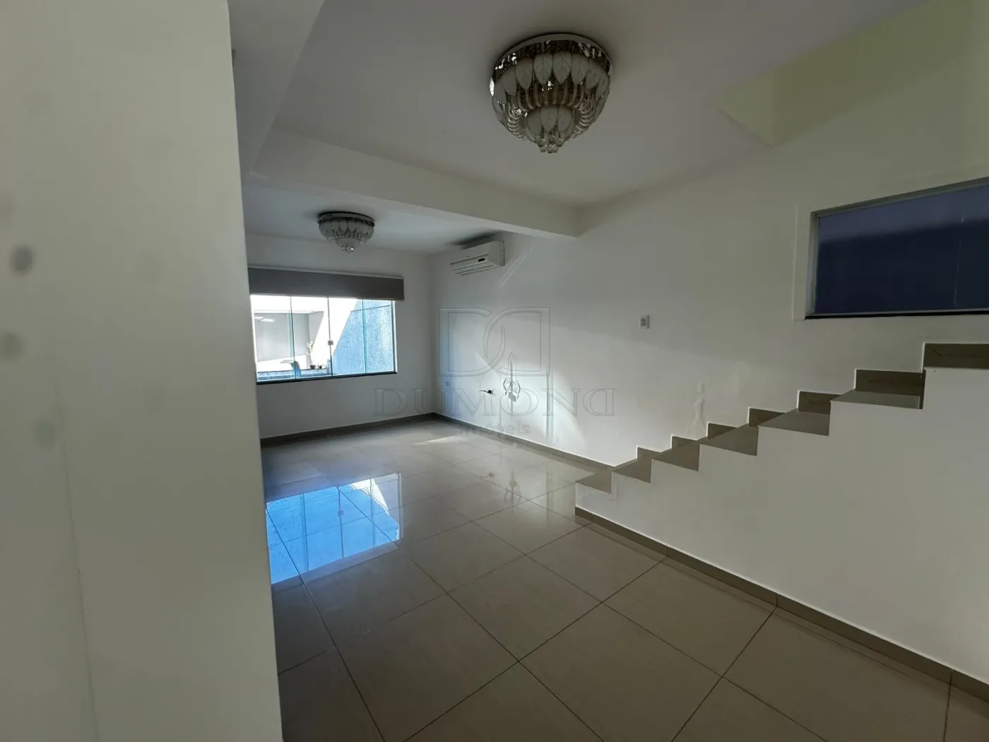 SOBRADO PARA LOCAÇÃO - JARDIM POLO CENTRO COM 3 QUARTOS