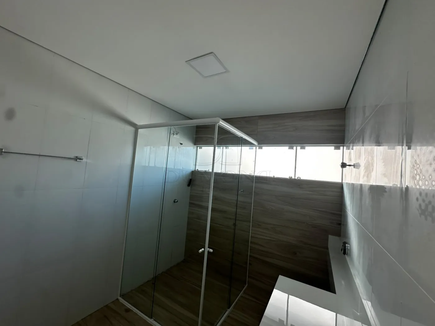 SOBRADO PARA LOCAÇÃO - JARDIM POLO CENTRO COM 3 QUARTOS