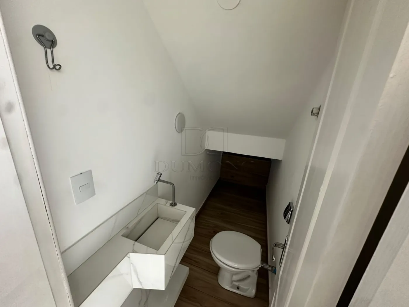 SOBRADO PARA LOCAÇÃO - JARDIM POLO CENTRO COM 3 QUARTOS