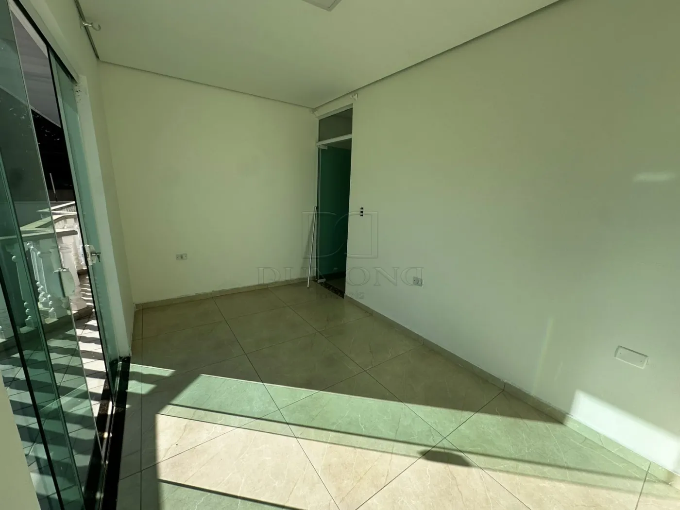SOBRADO PARA LOCAÇÃO - JARDIM POLO CENTRO COM 3 QUARTOS