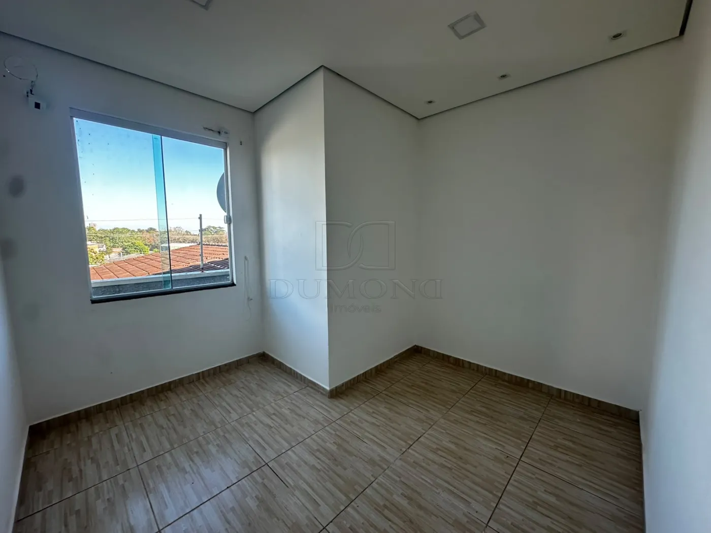 SOBRADO PARA LOCAÇÃO - JARDIM POLO CENTRO COM 3 QUARTOS
