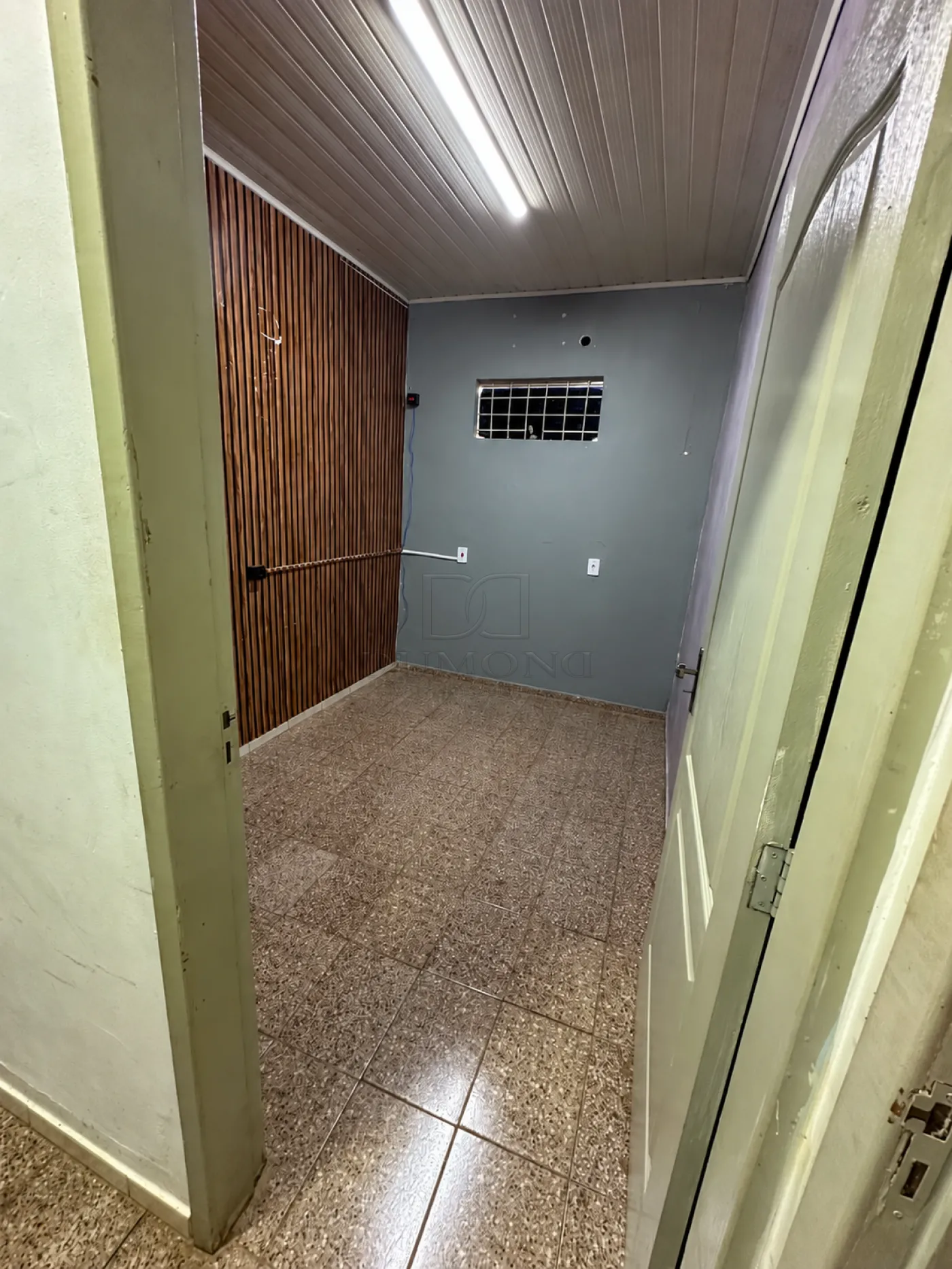 Casa Ampla com Estrutura Residencial e Comercial