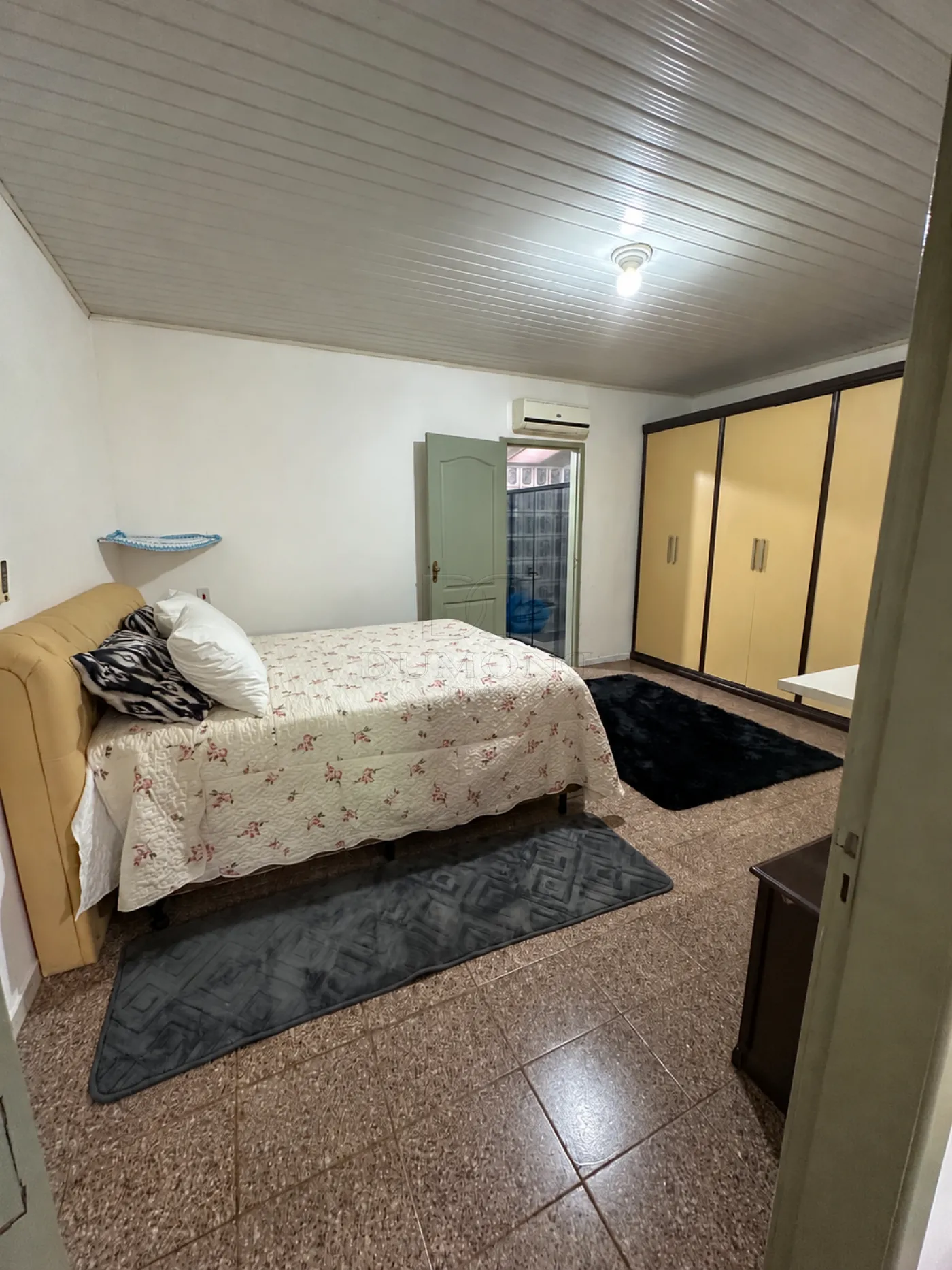 Casa Ampla com Estrutura Residencial e Comercial